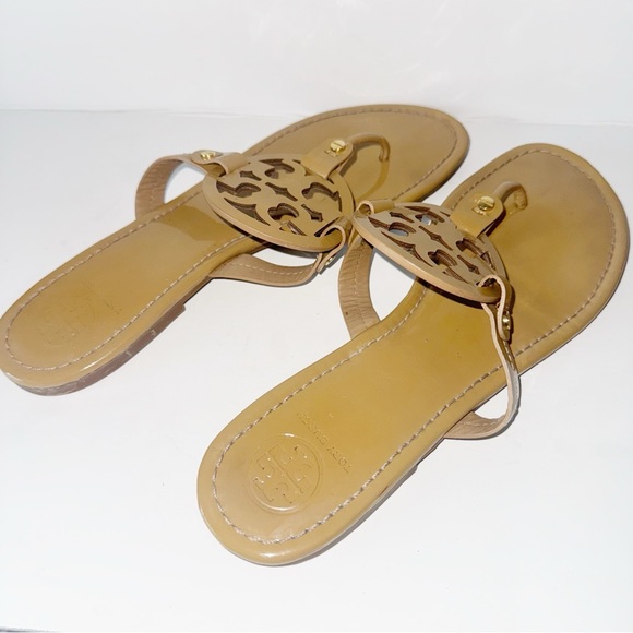 TORY BURCH MILLER TAN PATENT SANDAL Sz 10.5/11 CLASSIC BEACH COASTAL VACATION - Picture 7 of 13